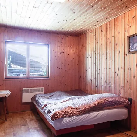 Chata Tri Zruby Pri Besenovej Bešeňová