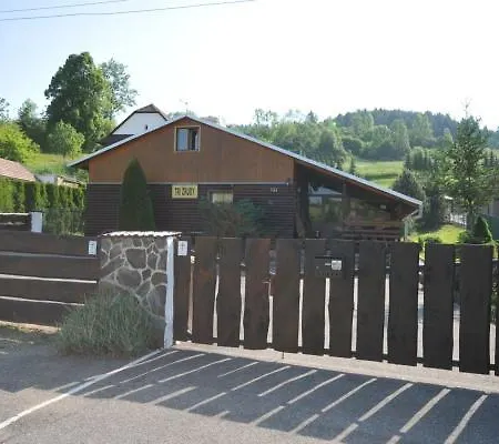 Chata Tri Zruby Pri Besenovej Landhuis